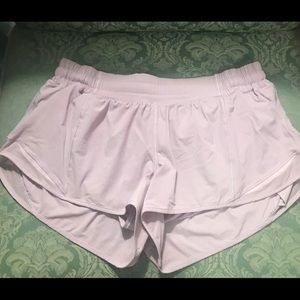 LULULEMON HOTTY HOT SHORTS SIZE 12 2.5 style